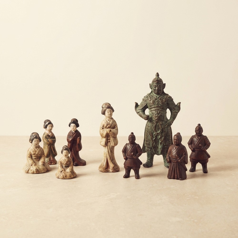 Статуэтки гейш и самураев