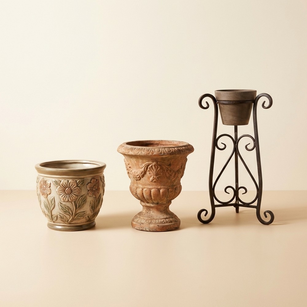 Цветочницы и кашпо