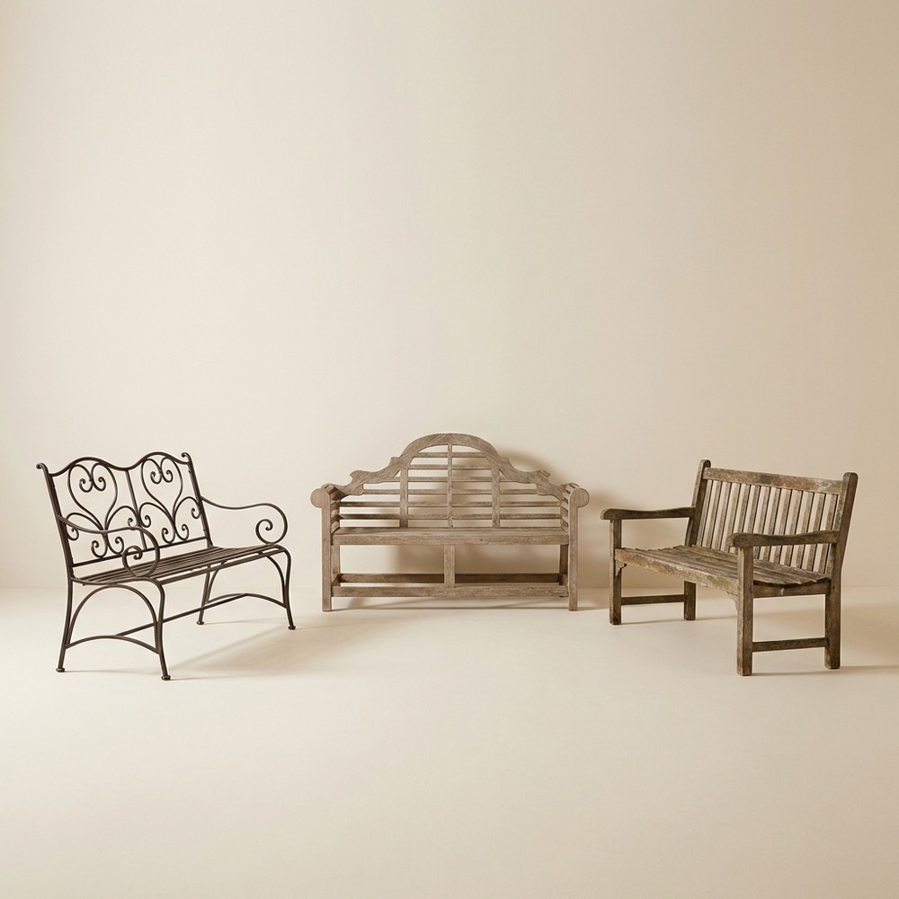 Садовые скамейки и лавочки