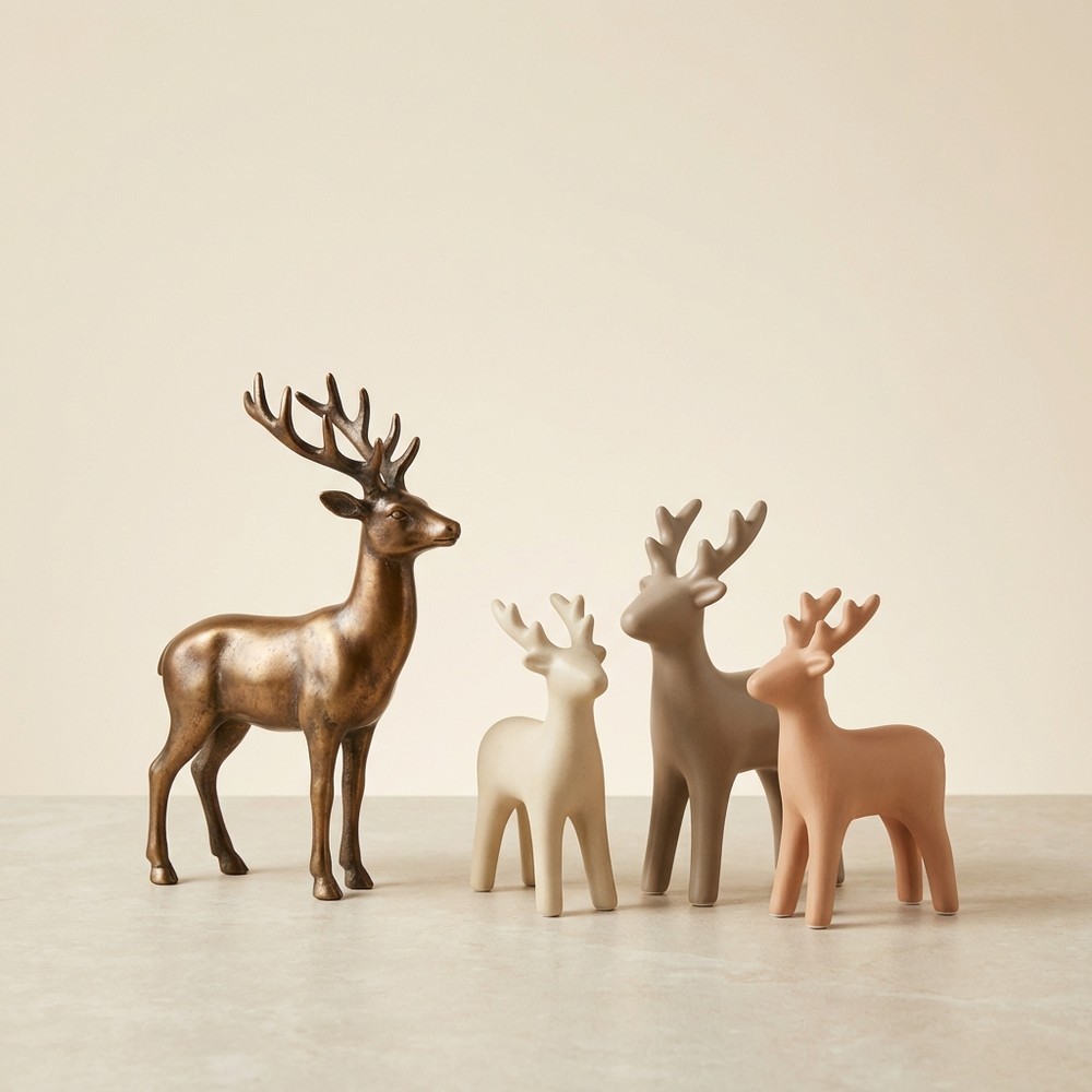 Статуэтки оленей