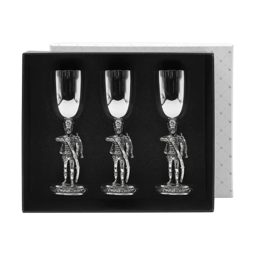 Набор рюмок "Гусар" посеребренный полированный с чернением Набор рюмок "Гусар" посеребренный полированный с чернением