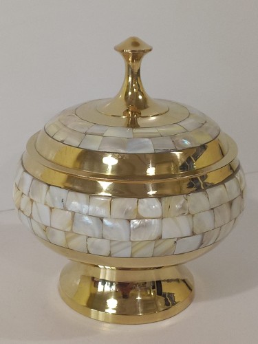 Шкатулка с перламутром 17 см