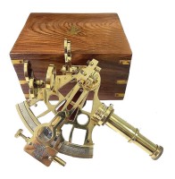 Секстант в деревянном футляре "Штурман"   