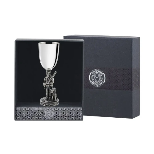 Рюмка "Охотник" посеребренная полированная с чернением