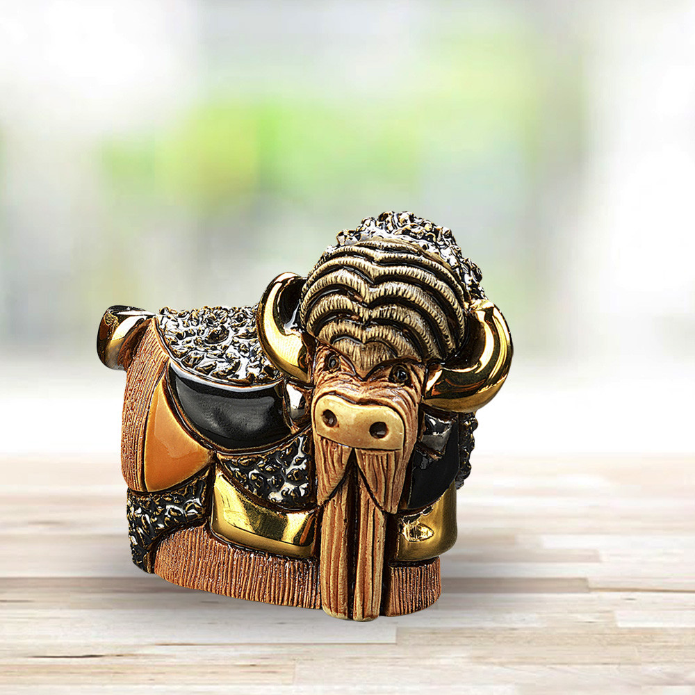 Статуэтка  коллекционная Теленок Бизона