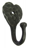 Настенный крючок "Железное сердце"
