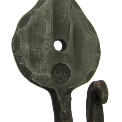 Настенный крючок "Осиновый листок"