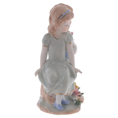 Фигурка декоративная "Мальчик и девочка"