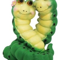 Фигурка садовая "Любовь гусениц"