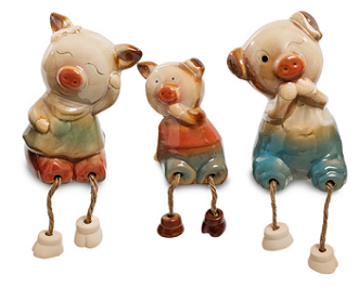 Набор статуэток "Семья хрюшек" Набор статуэток "Семья хрюшек"