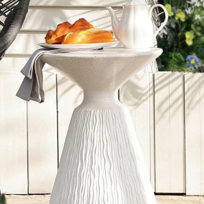 Столик кофейный садовый