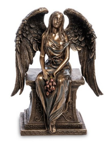 Статуэтка "Ангел с розами" Статуэтка "Ангел с розами"