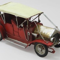 Модель ретро автомобиля №3