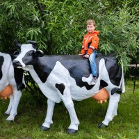 Декоративная садовая фигурка "Корова Марта"