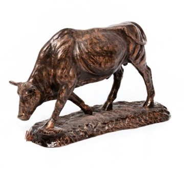 Интерьерная статуэтка "Бык на пастбище"    