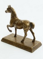 Статуэтка "Благородный скакун"