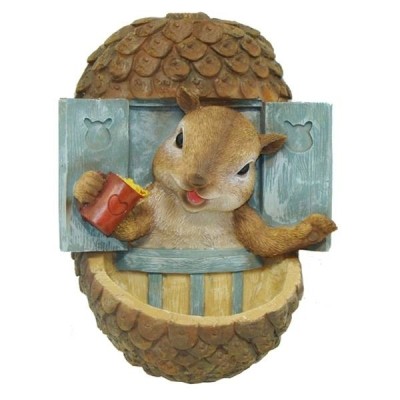 ФИГУРА САДОВАЯ НАВЕСНАЯ КОРМУШКА "БЕЛОЧКА В ОКОШКЕ"