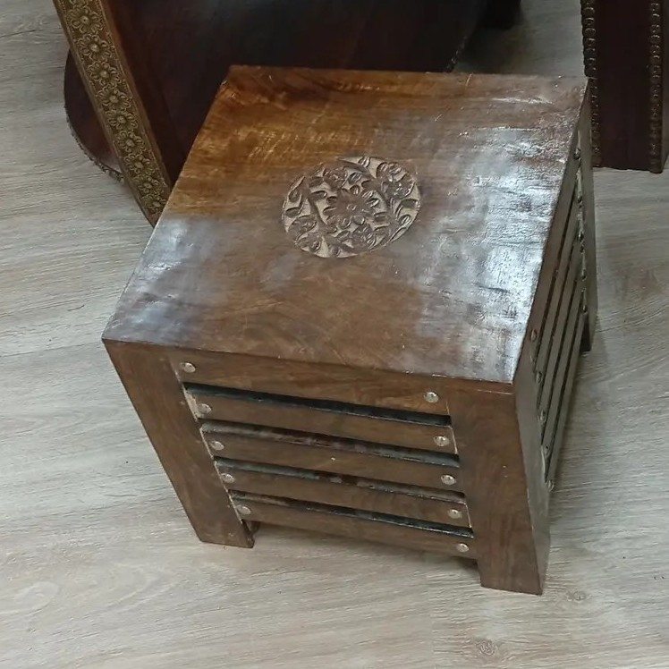 Табурет из дерева "Квадро", 29×29×28 см Табурет из дерева "Квадро", 29×29×28 см