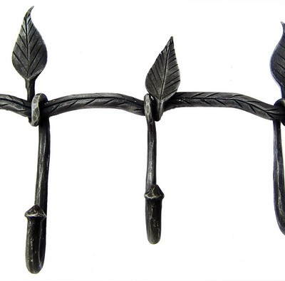 Настенная вешалка "Листочки"