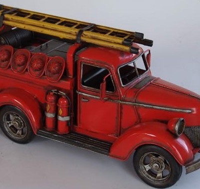 Статуэтка "Пожарная машина"