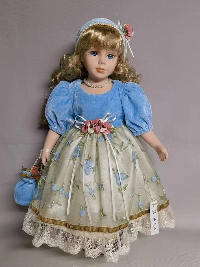 Кукла фарфоровая "Лизетта"