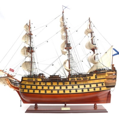 Модель корабля "Три иерарха"