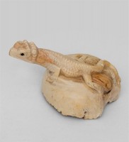 Статуэтка "Ящерица на охоте"                   