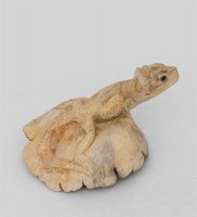 Статуэтка "Ящерица на охоте"                   