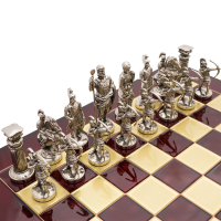 Шахматы с фигурами из бронзы Античные войны