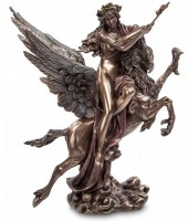 Статуэтка "Женщина на грифоне"