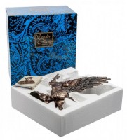 Статуэтка "Женщина на грифоне"