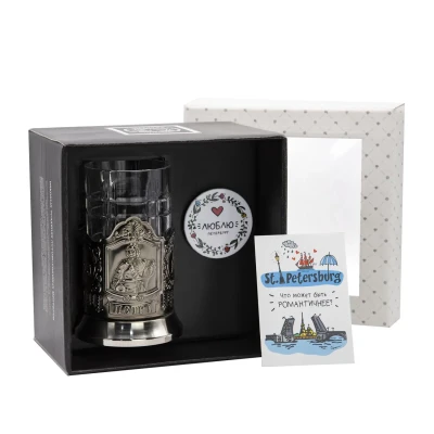 Набор для чая "Пётр 1" никелированный с чернением с открыткой и значком "Санкт Петербург" Набор для чая "Пётр 1" никелированный с чернением с открыткой и значком "Санкт Петербург"