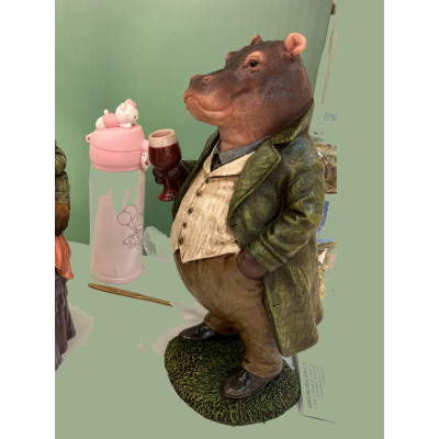 Фигурка интерьерная  Бегемот с бокалом
