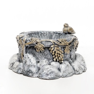 Садовое кашпо "Птичка на лозе"            