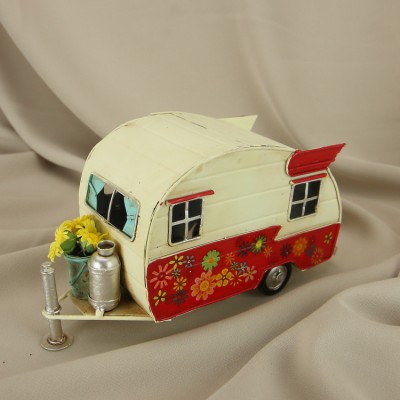 Модель автоприцепа-кунга к автомобилю ретро