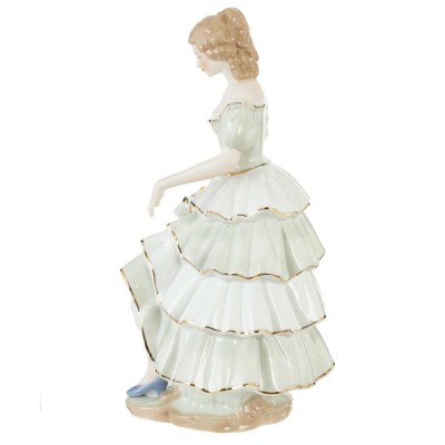 Фигурка декоративная "Девушка", L16,5 W15,5 H31 см