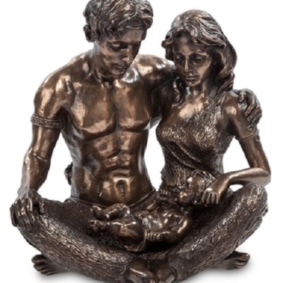 Интерьерная статуэтка "Счастливая семья"