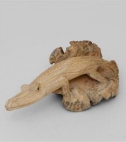 Статуэтка "Крокодил на охоте"                        