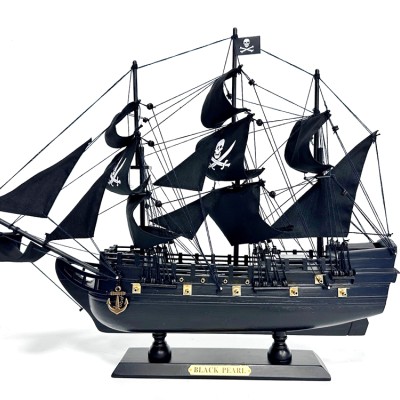 Модель парусника Черная Жемчужина