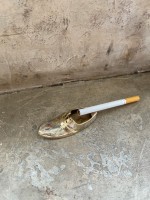 Пепельница "Башмак" латунь резная DARMIYANI белая эмаль 8502067 l-8 см