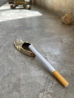 Пепельница "Башмак" латунь резная DARMIYANI белая эмаль 8502067 l-8 см