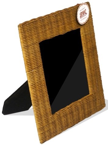 Плетеная рамка для фото "Изюм"