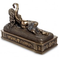 Статуэтка "Нимфа и младенец Бахус"