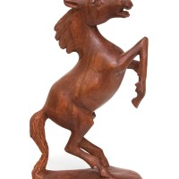 Декоративная статуэтка "Лошадь на дыбах"