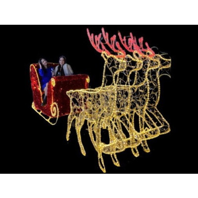 Световая инсталляция 'Сани 'Санта-Клауса с оленями"