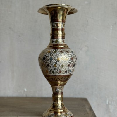 Ваза «Классика» латунь резная BIDRI белая эмаль h-30,5 см