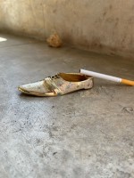 Пепельница "Башмак" латунь резная BIDRI белая эмаль 8702069 l-13 см