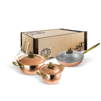 Набор медной посуды кованый "Чеснок" 3 предмета (кастрюля 2,0 л, кастрюля 3,5 л, сковорода) в коробе