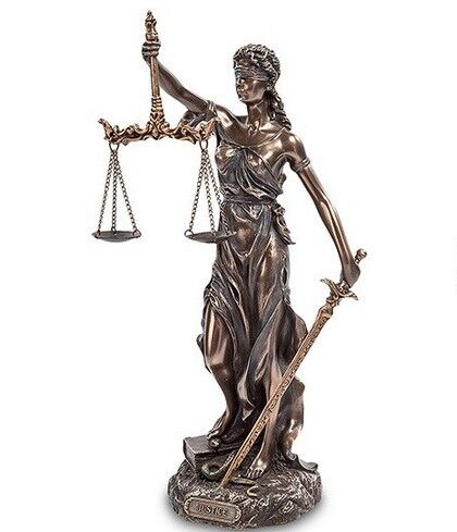 Статуэтка "Фемида с весами и мечом"