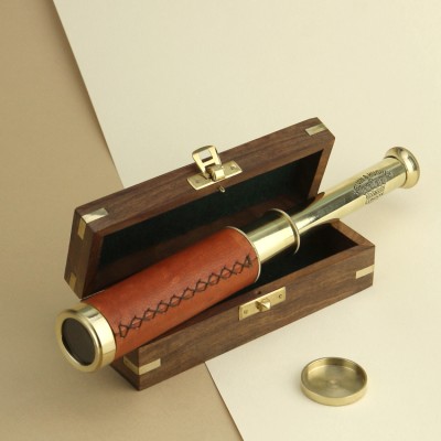 Подзорная труба в деревянном футляре "Адмирал"   